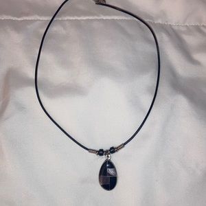 Gorgeous black necklace